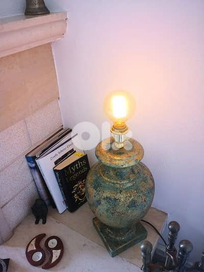 Stunning Set of 2 Table lamps