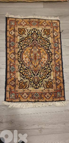 Iranian Antique handmade Persian Carpets 3