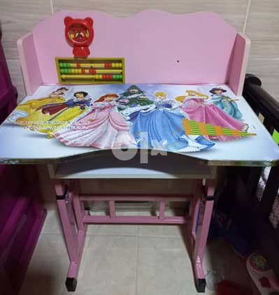 Metal kids study table