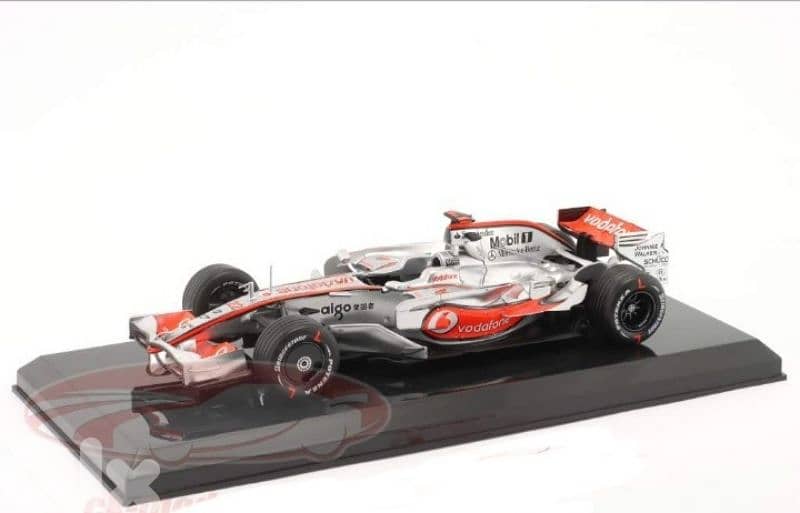 Lewis Hamilton MP4/23 F1 diecast car model 1:24. 1