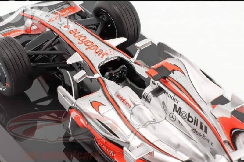 Lewis Hamilton MP4/23 F1 diecast car model 1:24. 5