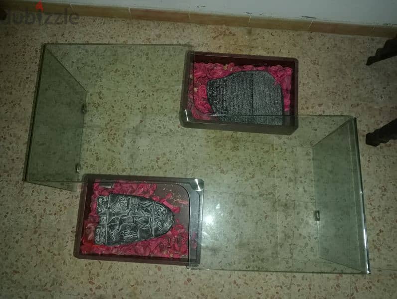 طاوله قزاز مع ستاند خشب 0