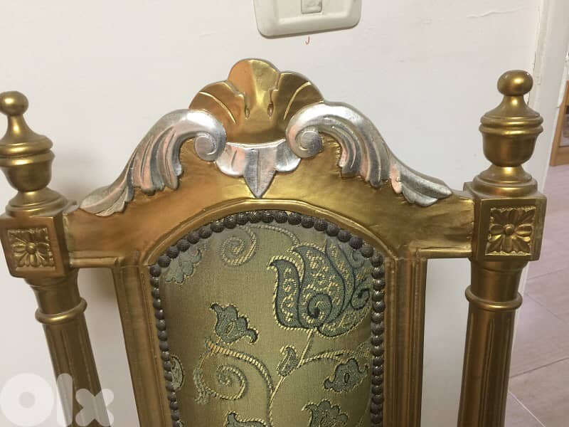 Wooden Chairs  ( 2 )كرسي حفر عدد 7