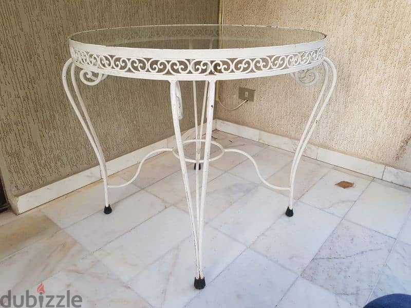 طاولة مع ٤ كراسي حديد Fer Forgé 4