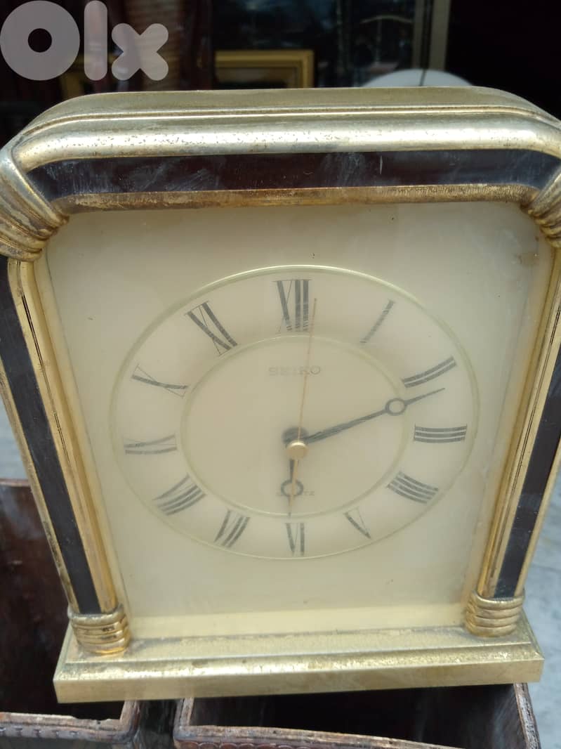 ساعة قديمة 0