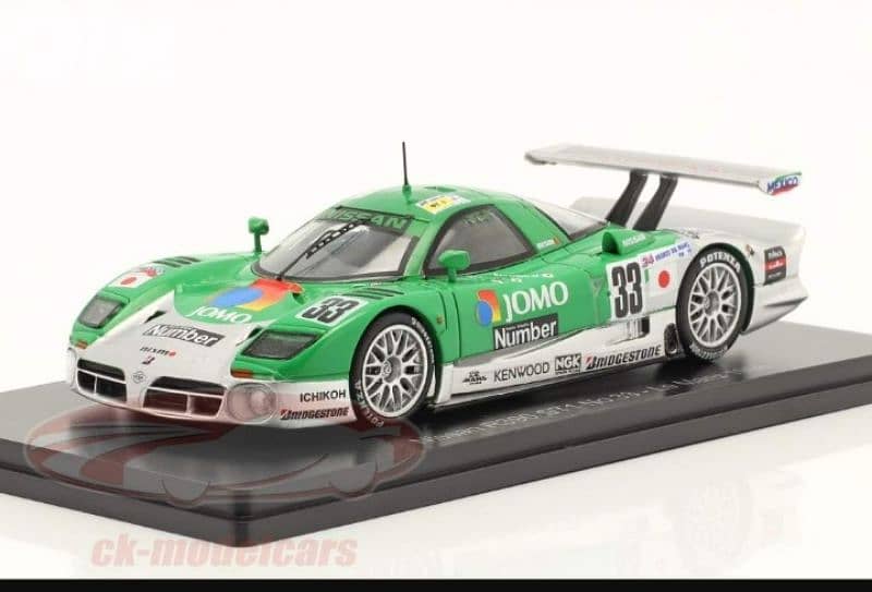 Nissan R390 GT1 (Lemans 1998) diecast car model 1;43. 1