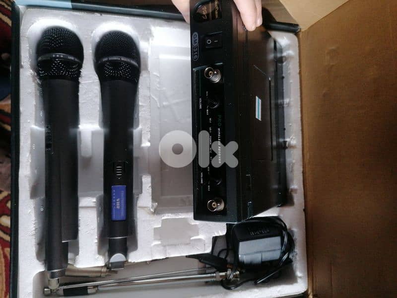 2 wireless microphone 1