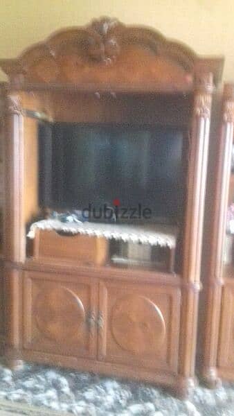 فاترين مؤلفة من ست قطع وخزانة سحاب 6