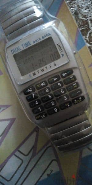 ساعه جديده مهمه جدا data bank. . . . . 2