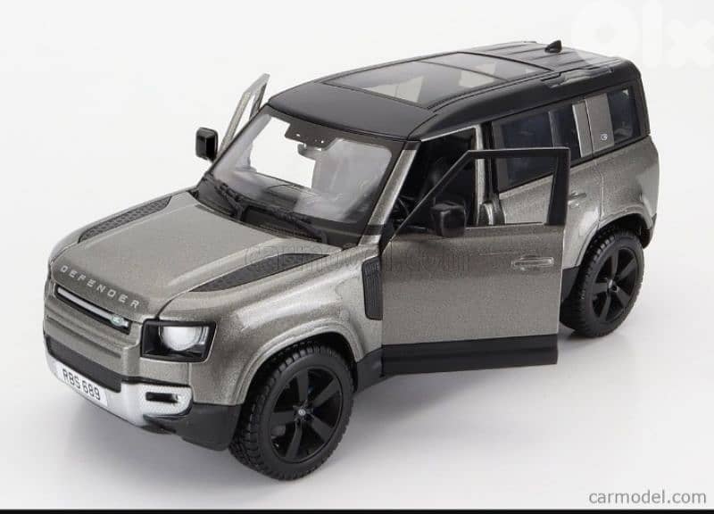Land Rover Defender 110 diecast car model 1:24. 3