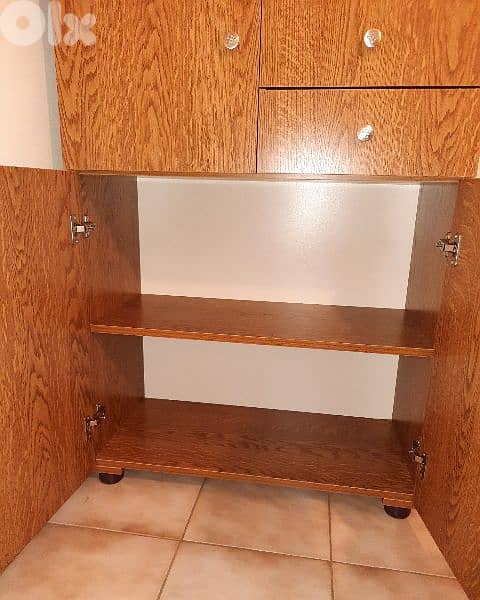 Closet with drawers for kitchen or dining room 1