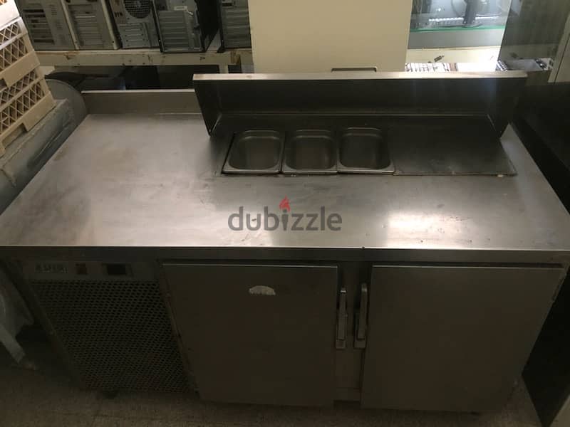 Refrigerator 0