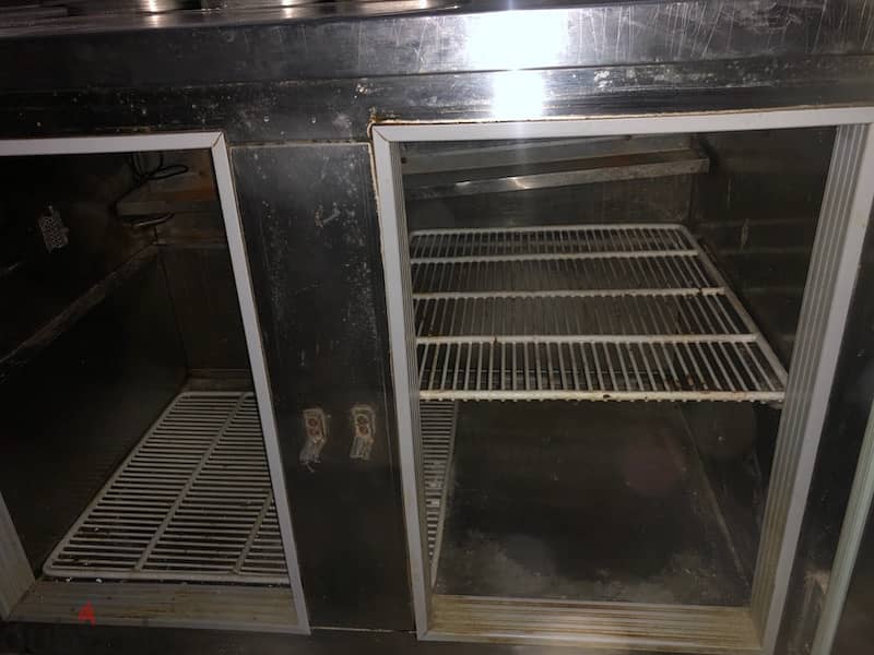 Refrigerator 4