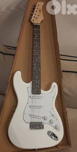 electric guitar Hoffner brand new in box  غيتار الكتريك 1