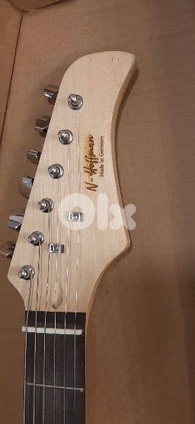 electric guitar Hoffner brand new in box  غيتار الكتريك 4