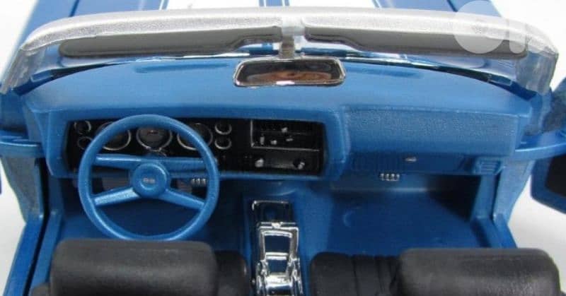 Chevrolet Chevelle Convertible diecast car model 1;18. 3