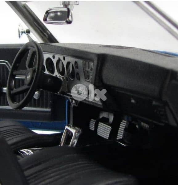 Chevrolet Chevelle 454 SS diecast car model 1;18. 4