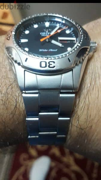 ساعة اورينت 4