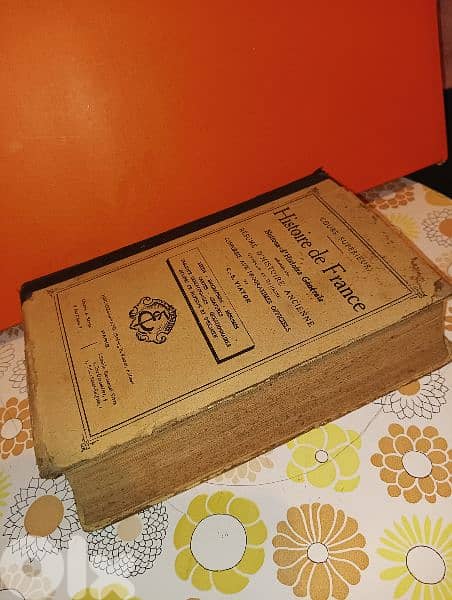 كتاب تاريخ فرنسا، عمره مائة عام 2