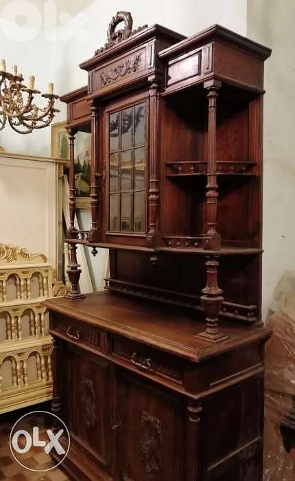 فيترين درسوار سفرة في غاية الفخامة والجمال تاج مميز شغل فرنسي مستورد 0