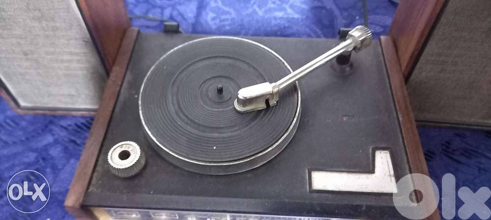 Wooden Old battery radio fm antique 1980 1