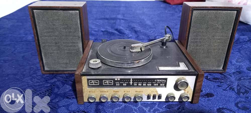 Wooden Old battery radio fm antique 1980 2