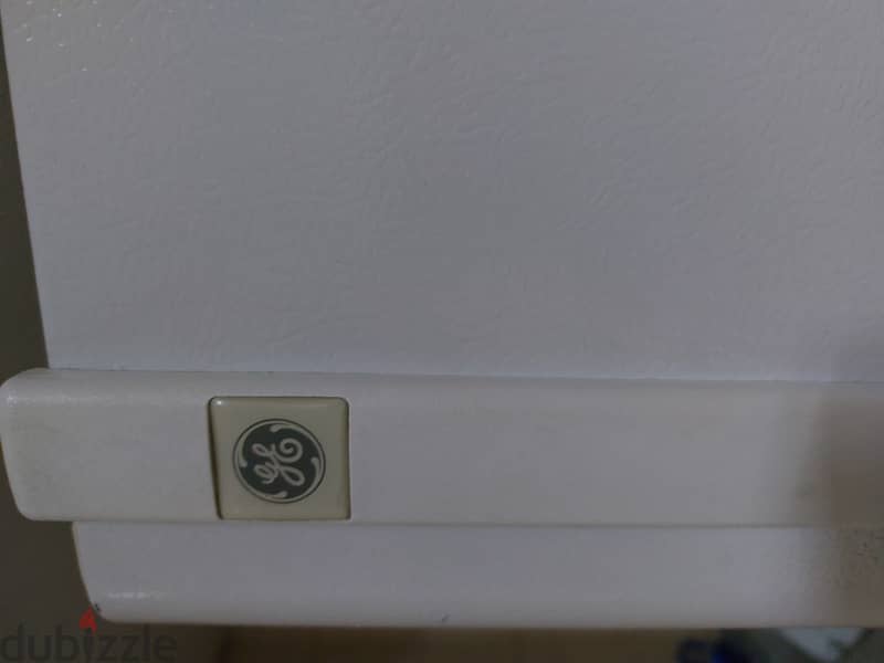 General Electric براد ٢٥ قدم للبيع  بحالة ممتازة 0