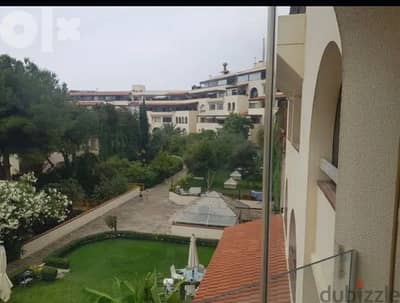 portemilio cabine for rent for 5 persons