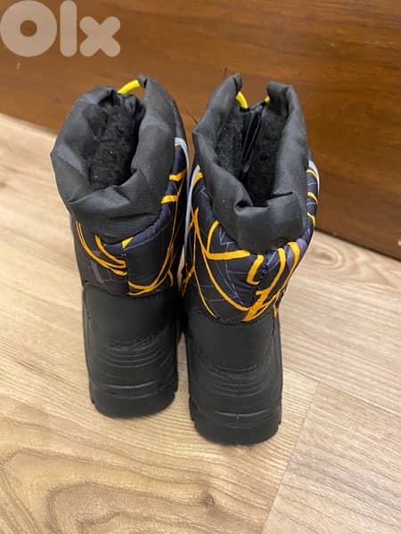 New Top Ten Ski Shoes - (2 sizes 23 and 27) 1