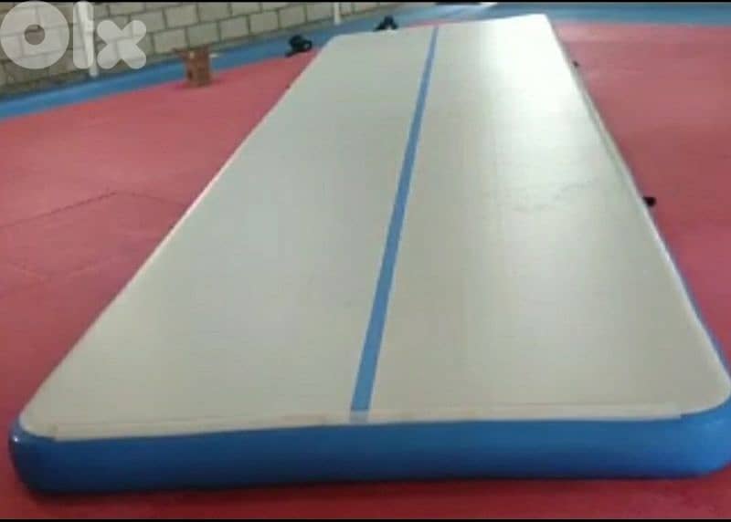 Airtrack gymnastics 12 m x 2 m x 20 cm 0