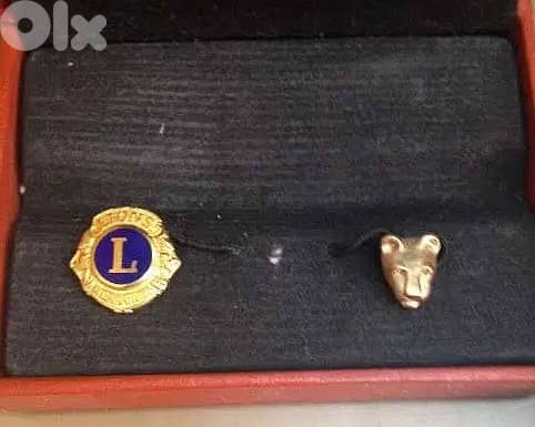 Two (2) LIONS ' Gold Pins 0