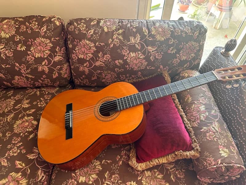 Spanish Classical Guitar VERY GOOD PRICE 2