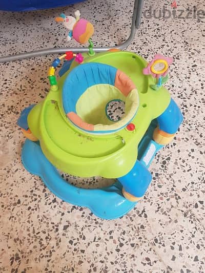 walker and play center