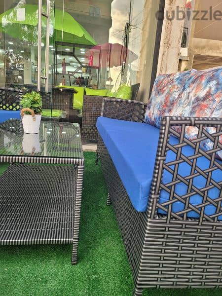 Set Resin 5 seats +Table 0