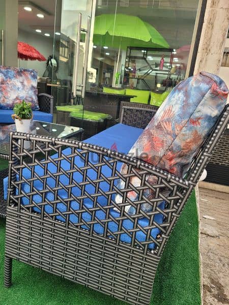 Set Resin 5 seats +Table 1