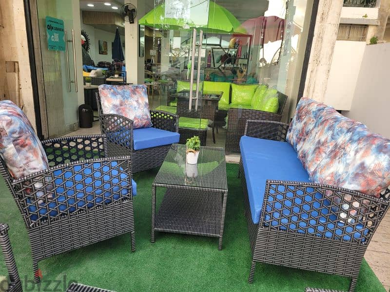 Set Resin 5 seats +Table 3