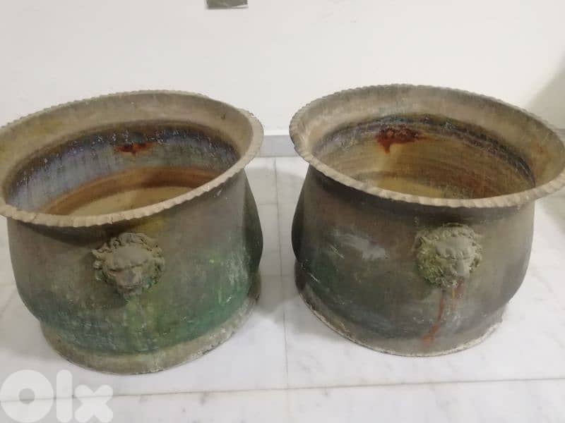 antique.  دست عدد 2 4