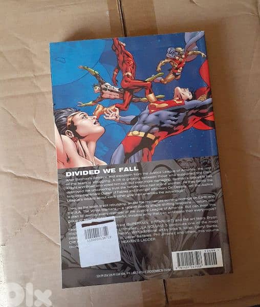 JLA DC Comics Graphic Novel. 1