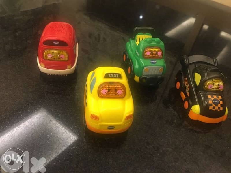 V-Tech Singing Tut Tut Bolides Cars (Charlie + Leon + Robin + Marcus) 0