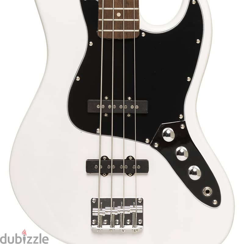 Stagg SBJ-30 Wihite bass guitar 1