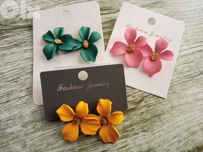 stunning flowers earrings 3