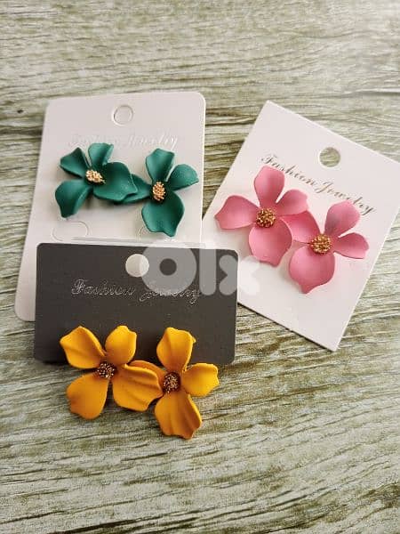 stunning flowers earrings 4