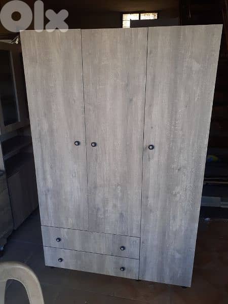 خزانة ثلاث درف 120 سم 0