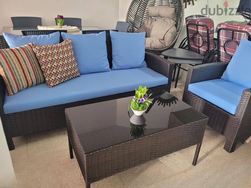 Resin set 5 seats +table طقم رزين مكفول ٥ مقاعد مع طاولة 0