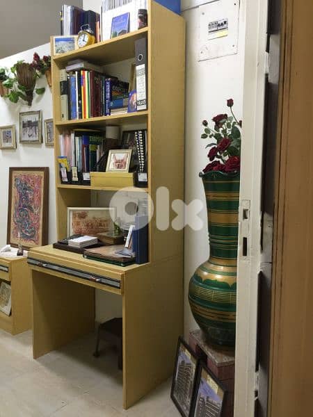 Bookshelves Desk - مكتبة 0