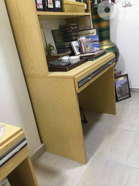 Bookshelves Desk - مكتبة 5