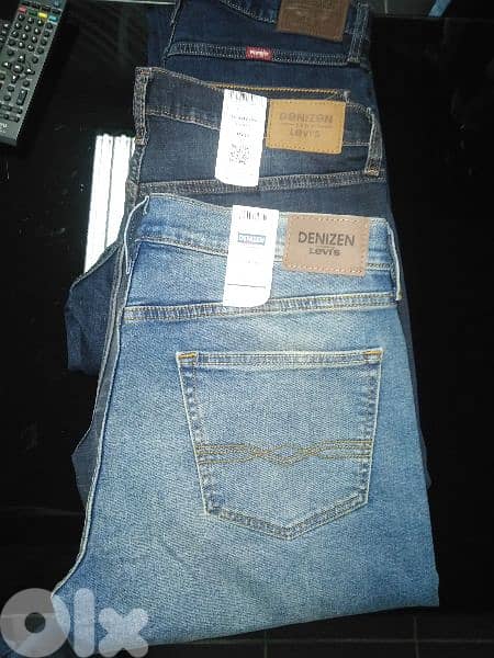 Denizen Levi's jeans size 34   L 30 32 34 3