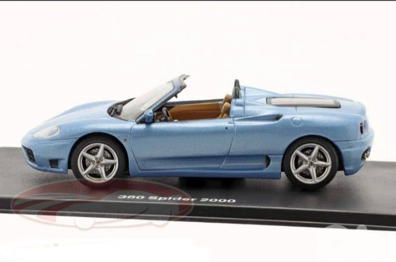 Ferrari 360 Spider (2000) diecast car model 1;43. 2