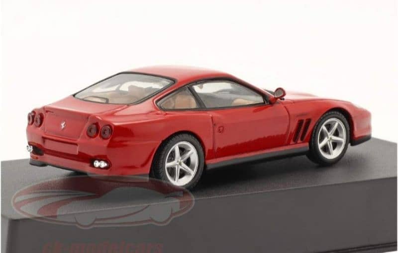 Ferrari F550 Maranello (1996) diecast car model 1;43. 3
