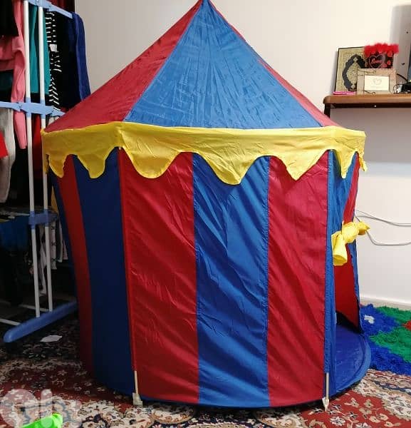 tent for outdoor and indoor use still new 0